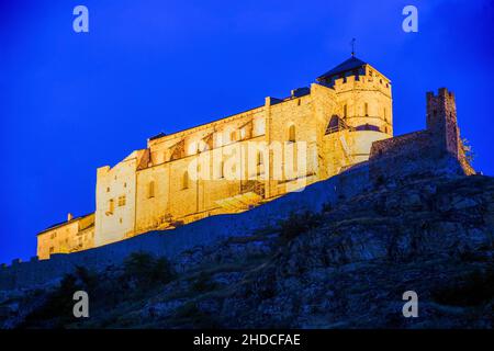 Das Schloss Tourbillon ist eine Burgruine in Sitten im Schweizer Kanton Wallis. Foto Stock