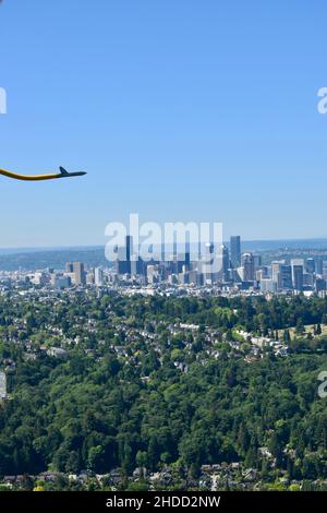 Viste su Seattle come visto da un idrovolante volato da Kenmore Air Foto Stock