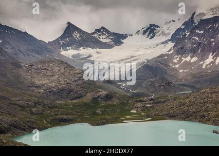 Ghiacciaio e lago Ala Kul in Kirghizistan Foto Stock