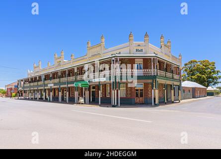 Il Federal Hotel è un pub in stile Federation Filigree nella città di campagna di Wagin, Australia Occidentale, Australia Foto Stock