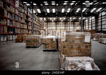 Centro di distribuzione, Maersk Trucking, DP World London Gateway Foto Stock