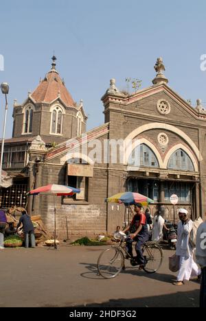 Costruzione del mercato vegetale della città di Mandai Pune Foto Stock