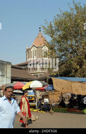 Costruzione del mercato vegetale della città di Mandai Pune Foto Stock