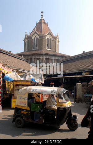 Costruzione del mercato vegetale della città di Mandai Pune Foto Stock