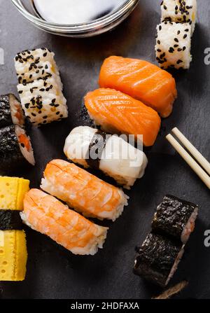 maki, sushi, panini, sushi nigiri, makis, sushi Foto Stock