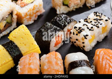 sushi, panini, tamagoyaki, sushi nigiri, sushi, tamagoyakis Foto Stock