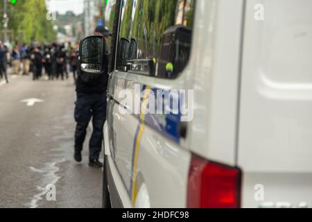 Polizia autobus speciale per le unità di trasporto. Kiev, Ucraina. Foto Stock