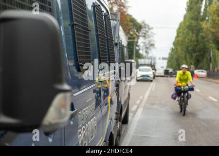 Polizia autobus speciale per le unità di trasporto. Kiev, Ucraina. Foto Stock