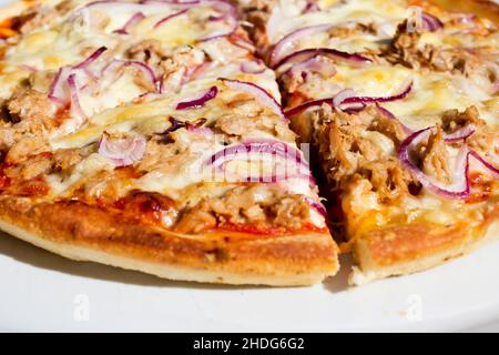 pizza di tonno Foto Stock