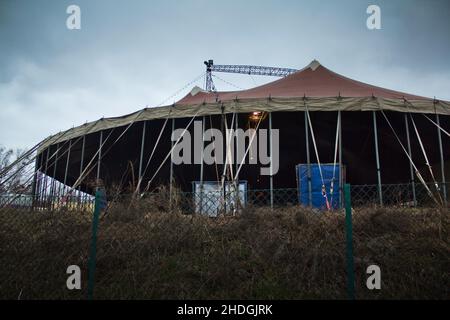 tenda, tenda da circo, costruzione di tende, campeggio, tende, tende circensi, costruzioni di tende Foto Stock