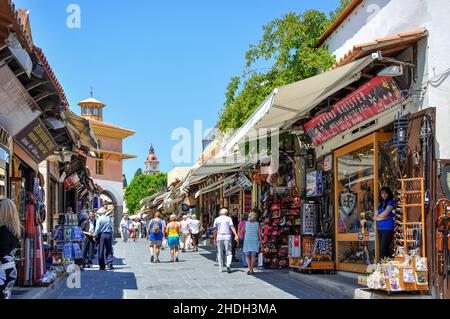Sokratous Street, Città Vecchia, la città di Rodi, rodi, Dodecanneso, Grecia Foto Stock