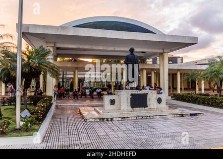 SANTO DOMINGO, REPUBBLICA DOMINICANA - 13 NOVEMBRE 2018: Campus dell'Università Autonoma Santo Domingo a Santo Domingo, capitale di Domini Foto Stock