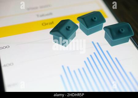 Lunedì i prezzi dell'energia elettrica in Svezia raggiungeranno i massimi record. Tre fattori che creano un prezzo record: Il freddo, gli alti prezzi dell'elettricità nel continente e la glassa in molti grandi fiumi. Nel sud, i prezzi raggiungeranno 4 SEK / kWh e nel nord atterreranno ad un massimo di 3,6 SEK / kWh. L'immagine mostra i prezzi orari del lunedì sul Nord Pool Spot Exchange (Nordiska elbörsen). Foto Stock