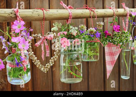 fiori, scena rurale, decorazione, vaso, fiore, fiore valentain, paese, vita di paese, rurale, scene rurali, decorazioni, vasi Foto Stock