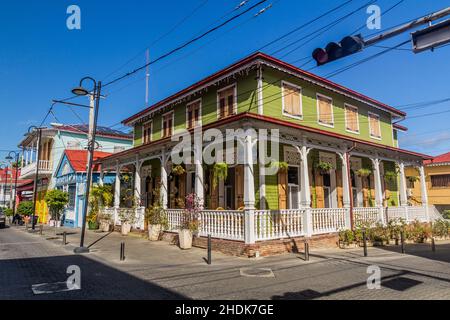 PUERTO PLATA, REPUBBLICA DOMINICANA - 13 DICEMBRE 2018: Edifici nel centro di Puerto Plata, Repubblica Dominicana Foto Stock