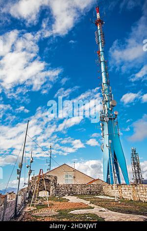 Torre di trasmissione, antenna radio, Brdo SRD, torre di comunicazione, torri di trasmissione, antenne radio Foto Stock