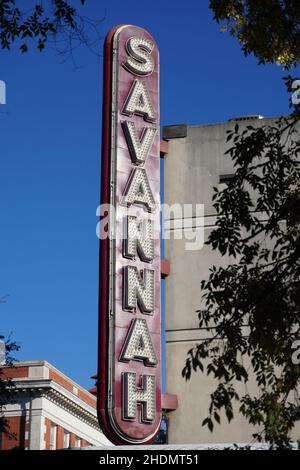 Insegna sul teatro Savannah nel centro storico di Savannah, Georgia Foto Stock