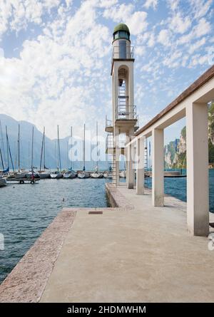 porto, torre subacquea, riva del garda, porti, porto, torri di immersione, riva del gardas Foto Stock