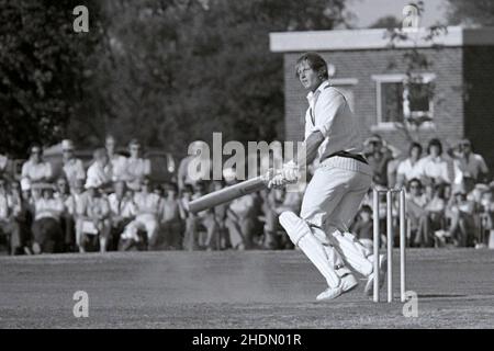 Frank Hayes batting for Lancashire, Northamptonshire / Lancashire, John Player League, Manor Fields, Bletchley, Milton Keynes, Buckinghamshire, Inghilterra 22 agosto 1976. Foto Stock