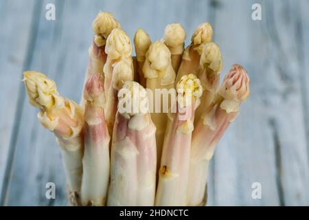 punte di asparagi, punte di asparagi, punte di asparagi Foto Stock