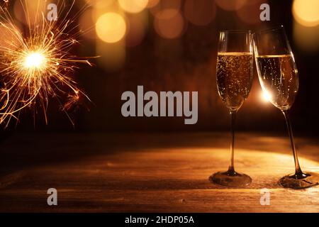 vigilia di capodanno, toast, cheers, eves di capodanno, toast, coraggio Foto Stock