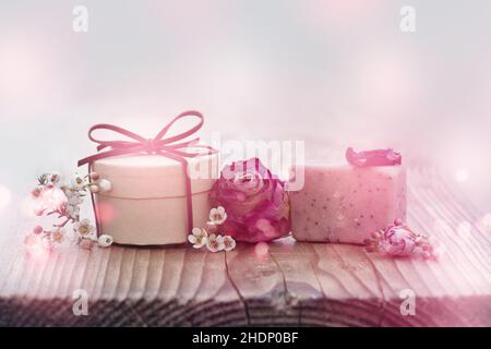 sorpresa, regalo, valentine, sorprese, regali, presente, san valentino, san valentino, san valentino Foto Stock