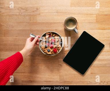 colazione, cereali, mattina, pc tablet, colazione, cereali, ipad, tablet pc Foto Stock