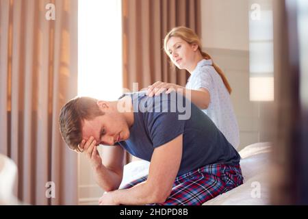 triste, preoccupato, consolante, marito, sad, worrieds, mariti Foto Stock