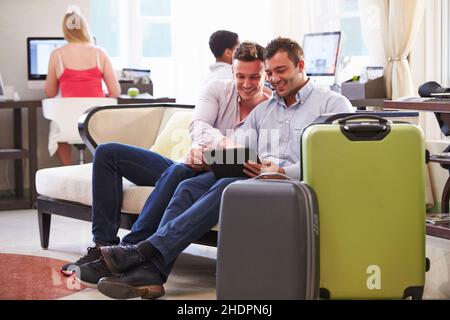 hotel, coppia d'amore, omosessuale, hall, hotel, coppie d'amore, gay, omosessuali, lgbt, lobby Foto Stock
