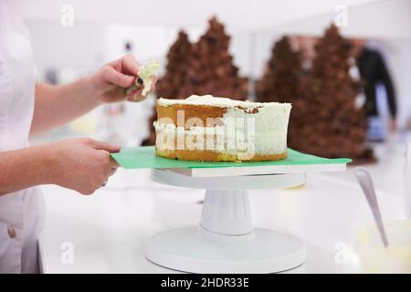 produzione, torta al cioccolato, torte al cioccolato Foto Stock