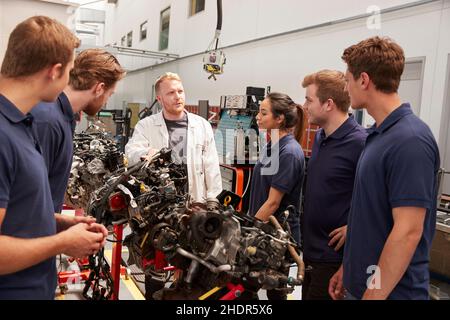 motori, responsabile della formazione, azienda, meccanico aeronautico, responsabili della formazione, aziende Foto Stock