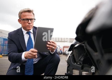 assicurazione, topografo, incidente stradale, assicurazioni, ispettori, incidenti, incidenti, incidenti automobilistici Foto Stock