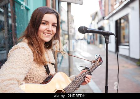 chitarra, cabaret, street busker, chitarre, cabaret, busker Foto Stock