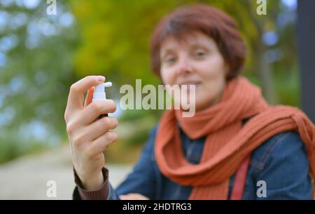 inalatore, asma, malattie respiratorie, asma spray, inalatori, asma, malattie respiratorie, asma spray Foto Stock