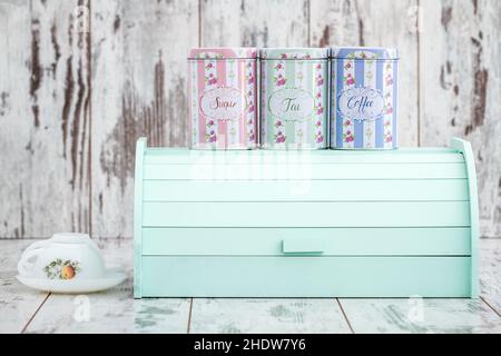 lattina, contenitore, deposito, lattine, contenitori, immagazzini Foto Stock