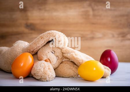 uovo di pasqua, coniglietto di pasqua, giocattolo morbido, uova di pasqua, coniglietti di pasqua, giocattoli morbidi Foto Stock