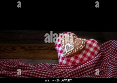 cuore di pan di zenzero, cuore tessile, cuore di pan di zenzero, cuore tessile Foto Stock