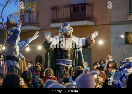 Cavalcata dei Magi 2022. Nel quartiere Sant Andreu de Palomar nella città di Barcellona. Foto Stock