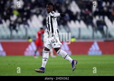 Torino, Italia. 06th Jan 2022. Moise Kean della Juventus FC si presenta durante la serie A match tra la Juventus FC e la SSC Napoli allo Stadio Allianz il 6 gennaio 2022 a Torino. Credit: Marco Canoniero/Alamy Live News Foto Stock