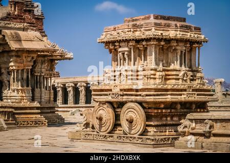 hampi, tempio di garuda, vishnus pietra auto, hampis Foto Stock