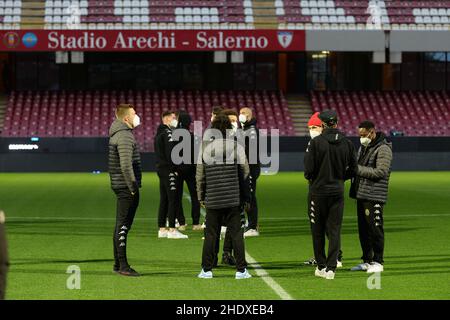 SALERNO, ITALIA - GENNAIO 06: I giocatori del Venezia FC in campo prima della Serie A partita tra gli US Salernitana e il Venezia FC allo Stadio Arechi su Januar Foto Stock