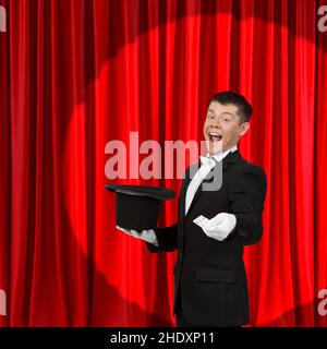 palcoscenico, mago, carte trucco, palcoscenici, maghi, procedura guidata, carta, carte, trucchi di carte, trucco Foto Stock