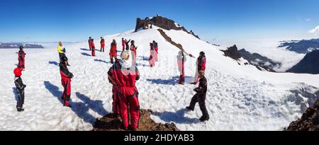 Prendere selfie al più grande ghiacciaio d'Europa Foto Stock