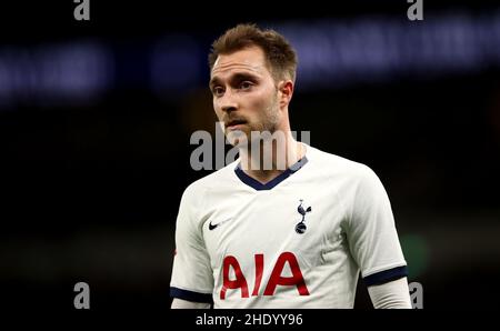 Foto del file datata 14-01-2020 del Christian Eriksen di Tottenham Hotspur durante la partita di replay del terzo round della fa Cup al Tottenham Hotspur Stadium, Londra. Antonio Conte dice "la porta è sempre aperta" per Christian Eriksen a Tottenham, mentre il Dane fa salire la sua improbabile rimonta da un arresto cardiaco. Data di emissione: Venerdì 7 gennaio 2022. Foto Stock