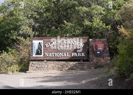 Cartello d'ingresso al parco per il Black Canyon del Gunnison National Park. Foto Stock