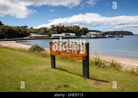 Il segno della città di Oban in Stewart Island, Nuova Zelanda. Foto scattate a Oban, Stewart Island. Volato lì da Queenstown con Glenorchy Air Foto Stock