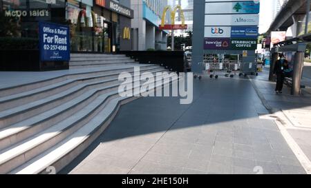 McDonalds Ploenchit Center Sukhumvit Road, Khlong Toei, Bangkok Thailandia Foto Stock