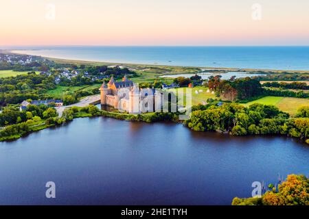 Castello medievale di Suscinio, residenza storica di Duchi di Bretagna, situato tra il Golfo di Morbihan e la costa atlantica dell'oceano, Sarzeau, Foto Stock