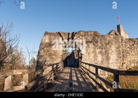 Schellenberg, Liechtenstein, 31 dicembre 2021 rovine storico vecchio castello di metà età Foto Stock