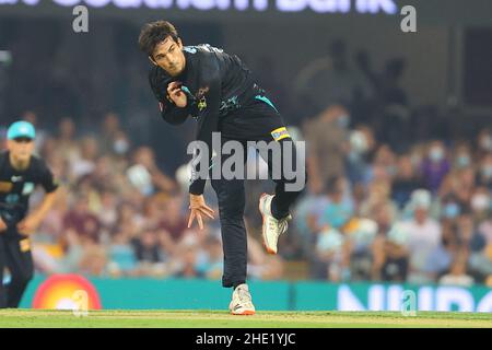 Brisbane, Regno Unito. 08th Jan 2022. Paddy Dooley of the Brisbane Heat Bowls Credit: News Images /Alamy Live News Foto Stock